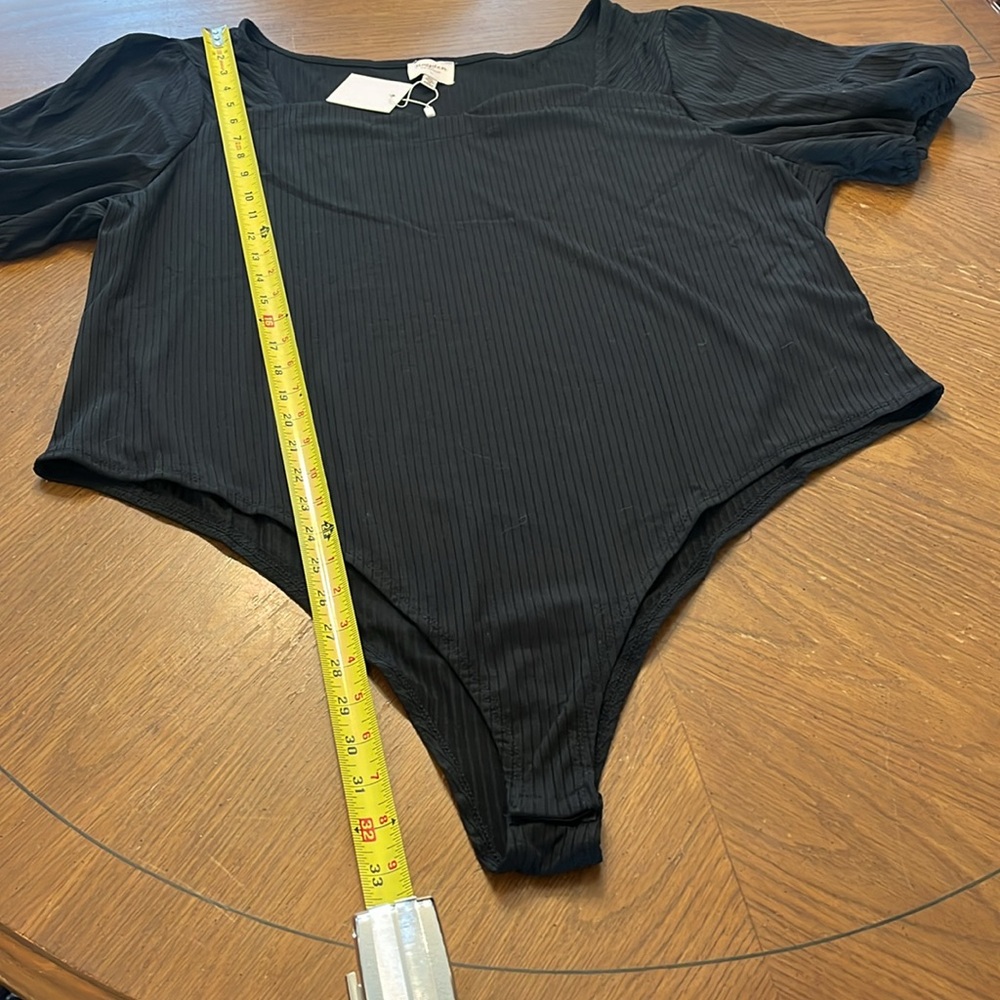 NWT Black Puff Sleeves Ribbed Body Suit w/ Sweetheart
Neckline Plus Size 3x - Picture 9 of 16